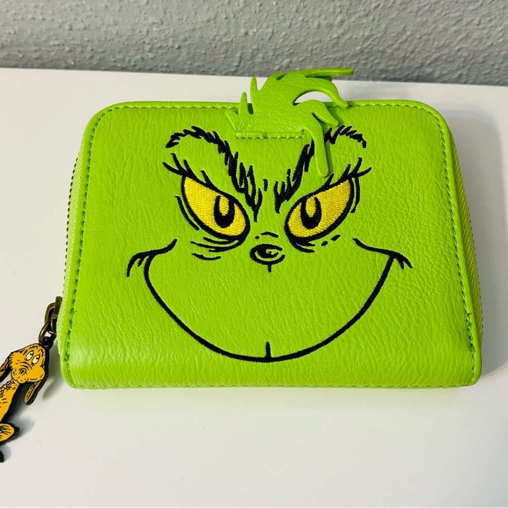 Adorable Grinch Wallet
